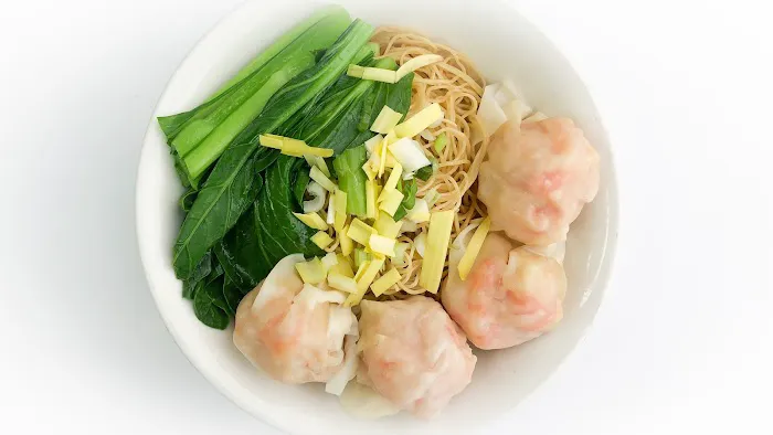 Wonton Hut Noodle Bar 8