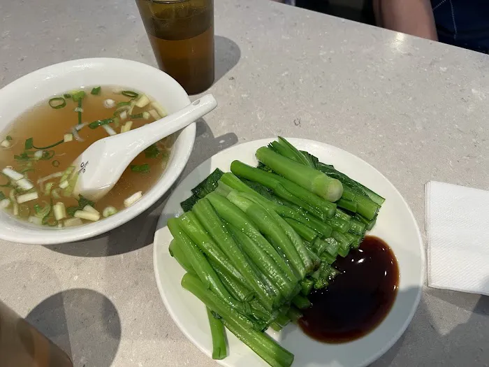 Wonton Hut Noodle Bar 6