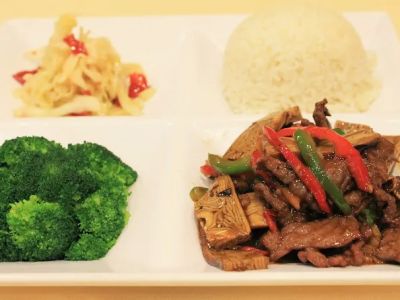 Xin Jiang Restaurant/Halal西域食府.清真 0
