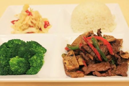 Xin Jiang Restaurant/Halal西域食府.清真