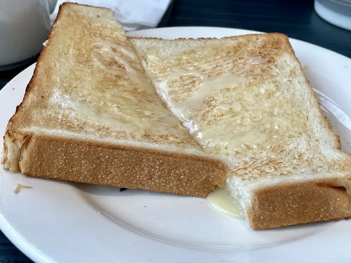 Phoenix Restaurant 7