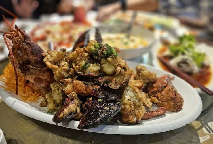 Lucky Seafood House 0