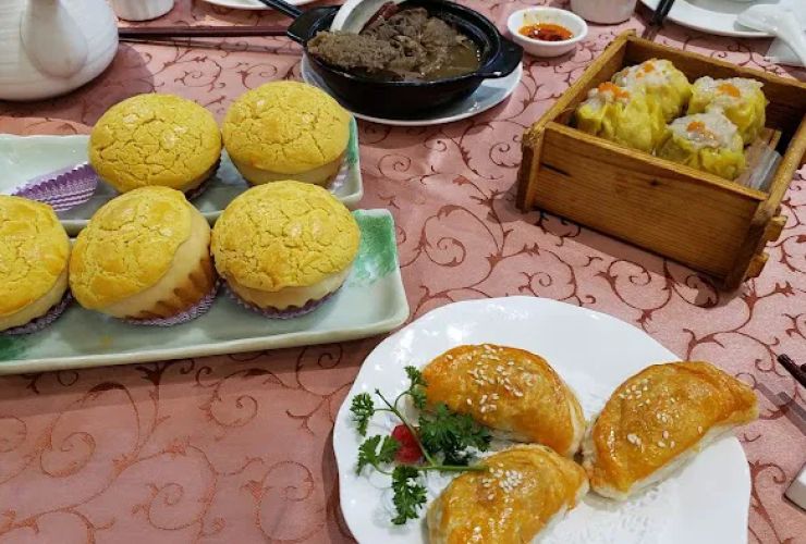 Lucky Seafood House 1