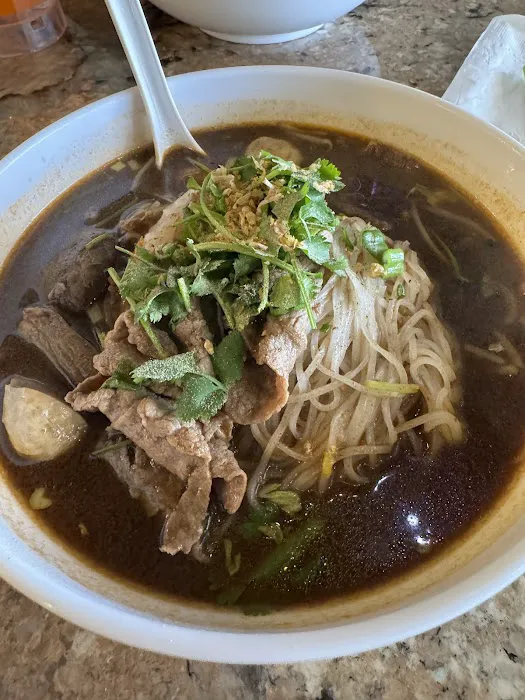 Thai Style Noodle House 5
