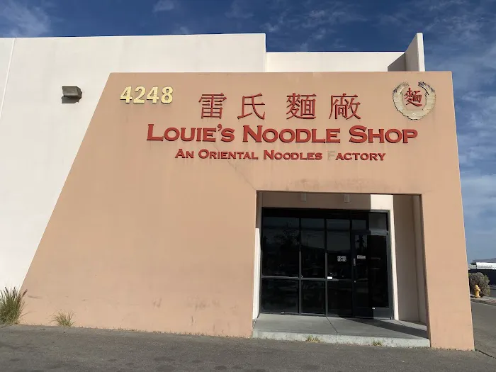 Louie's Noodle 2