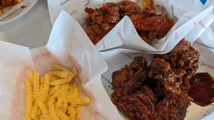 bb.q Chicken South Rainbow 6