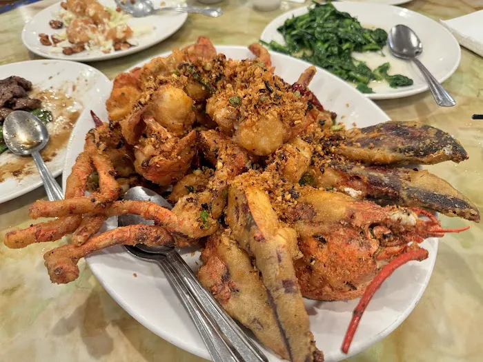 SK Seafood Restaurant 9