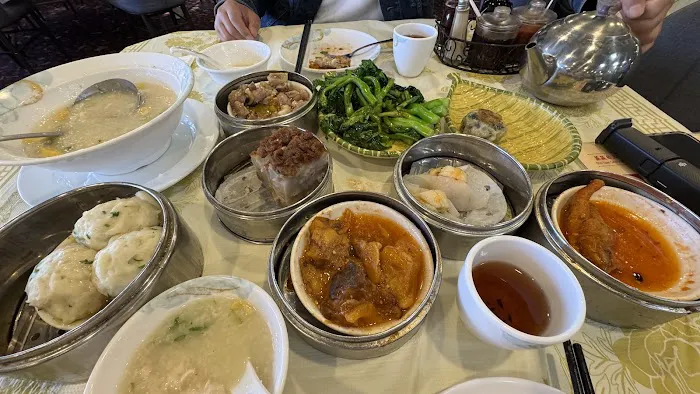 Hong Kong Garden Seafood • Dim Sum Cafe 5