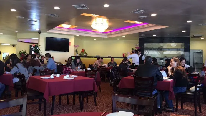 Hong Kong Garden Seafood • Dim Sum Cafe 7