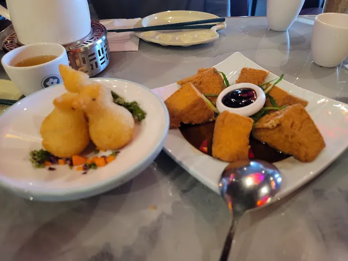 Palette Tea Lounge & Dim Sum 2