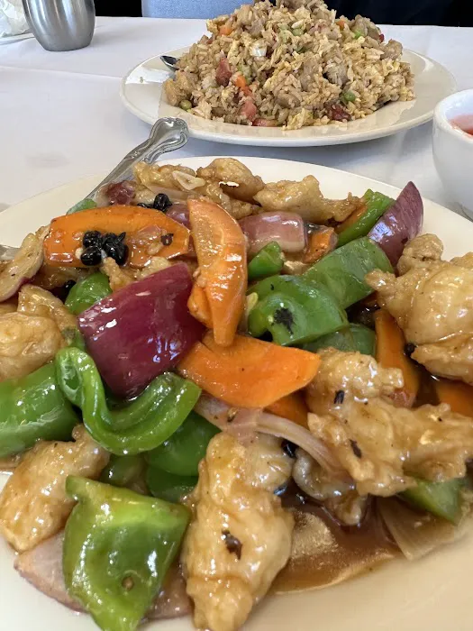Chow Mein House 4