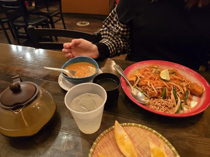 Praya Thai Dining 1