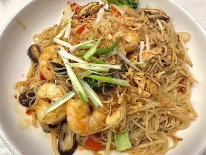8 Noodle Bar 10