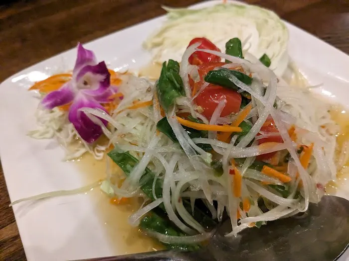 Pin Kaow Thai Restaurant Eastern 2