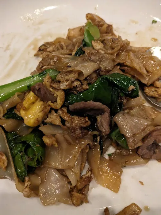 Pin Kaow Thai Restaurant Eastern 3
