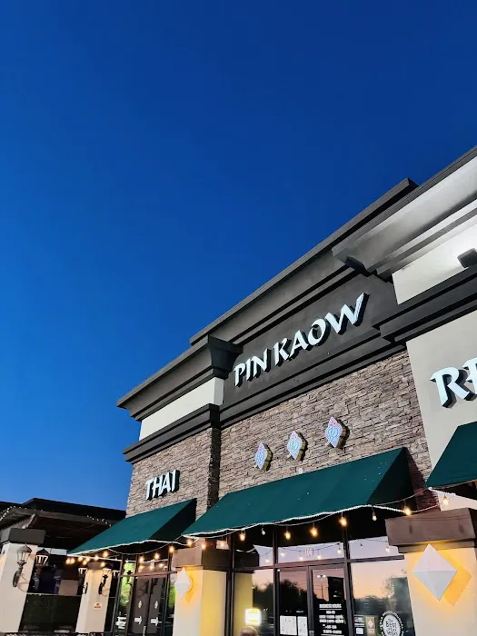 Pin Kaow Thai Restaurant Eastern 6