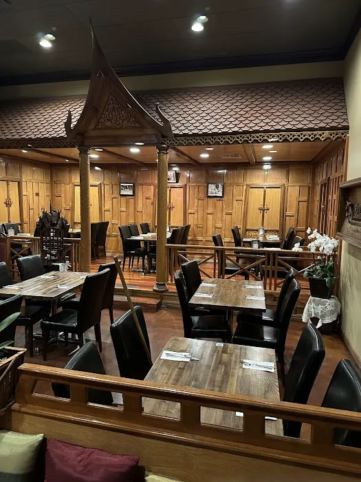 Pin Kaow Thai Restaurant Eastern 4