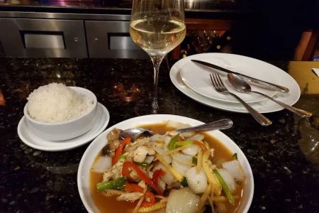 Pin Kaow Thai Restaurant Eastern