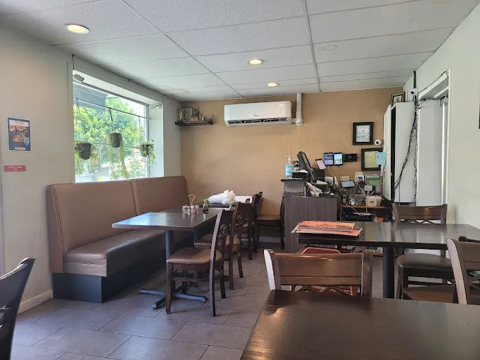 Siam Chan Thai Restaurant 6