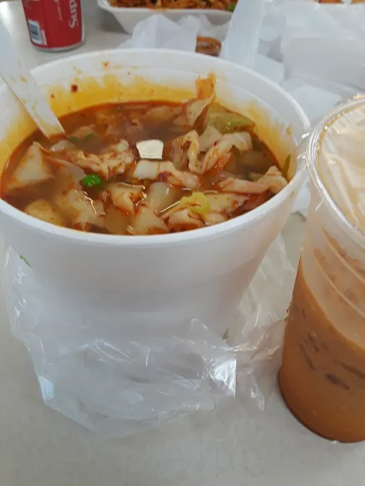 Randy's Donuts & Chinese Food 8