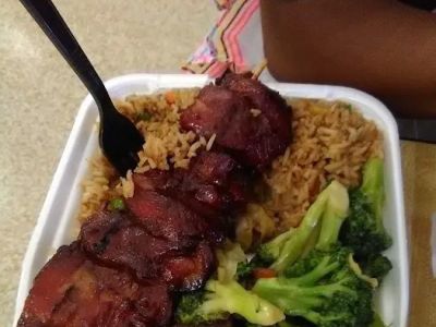 Randy's Donuts & Chinese Food 0