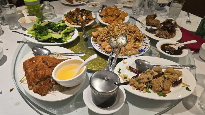Yang Chow Restaurant 1