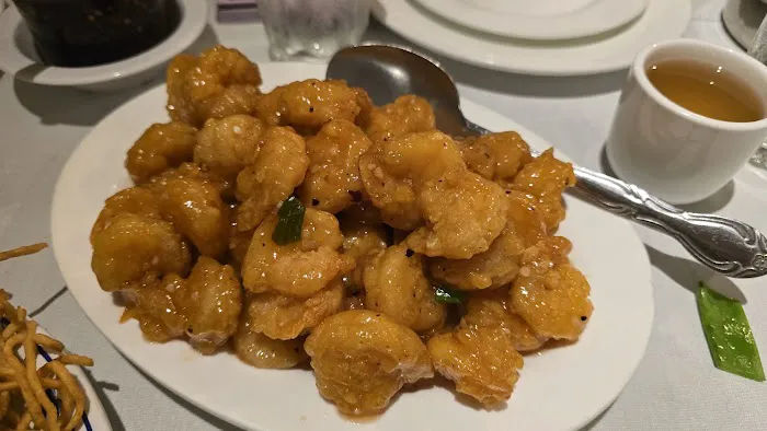 Yang Chow Restaurant 5
