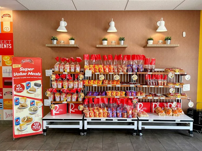 Red Ribbon Bakeshop 5