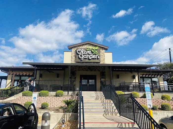 Olive Garden Italian Restaurant 5