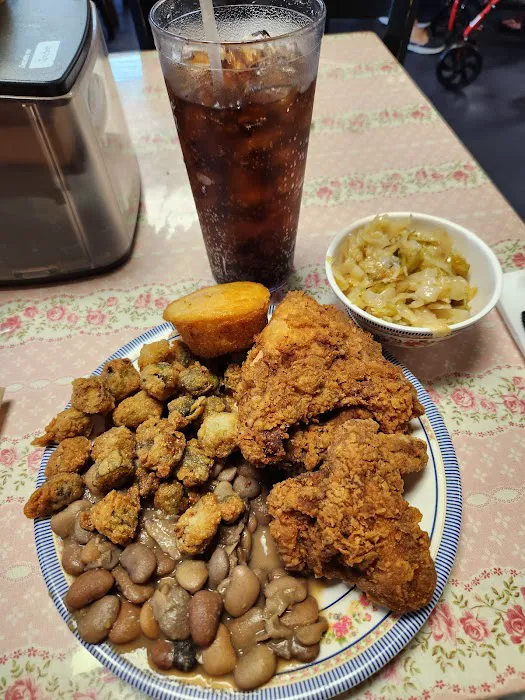 Pearl & Addie's Cafe 4