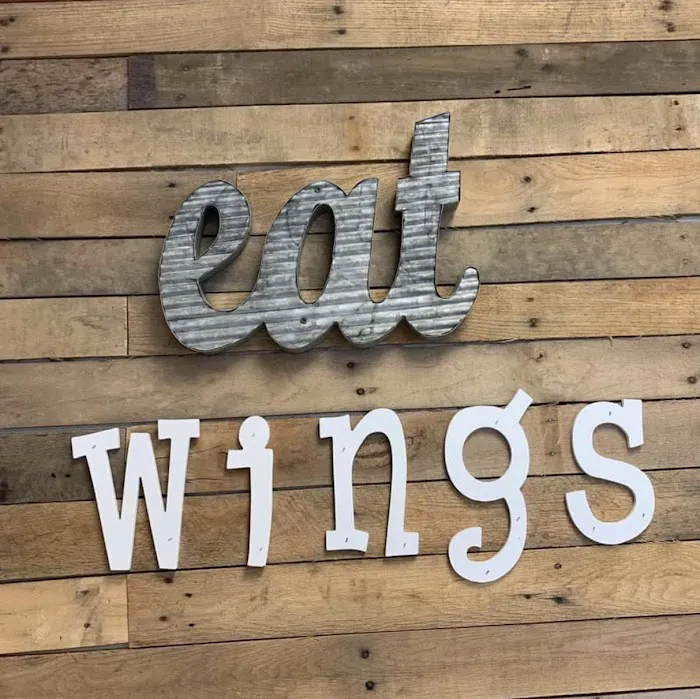 What's Cluckin Wings & Fries (Bay Minette) 8