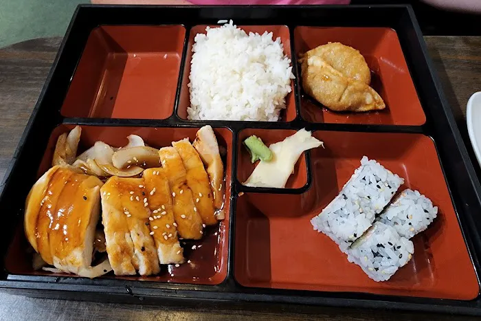 Happy Asian Cuisine 5