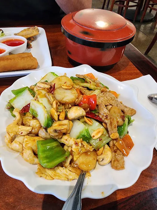 Chinshan Chinese Restaurant 9