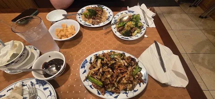 Golden Leaf Restaurant 7