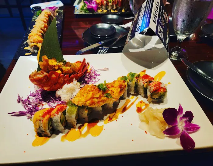 Komoon Thai Sushi Ceviche 7