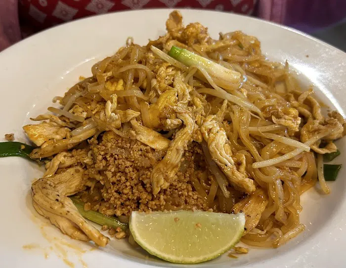 Thai Udon Cafe Logan Landings 1