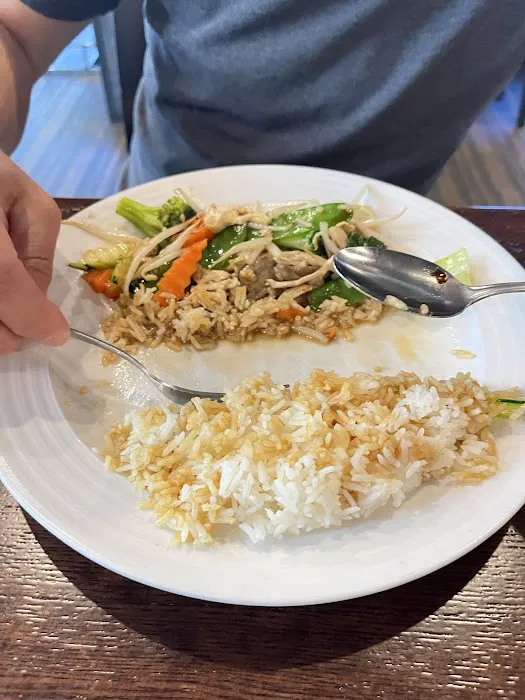 Thai Udon Cafe Logan Landings 6
