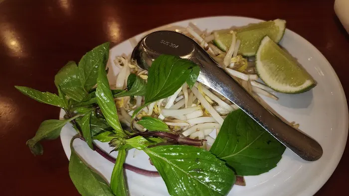 Noodle Saigon Restaurant 5