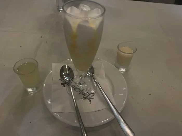 Limoncello Naples 3