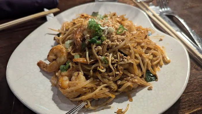 Sushi Thai Too 6