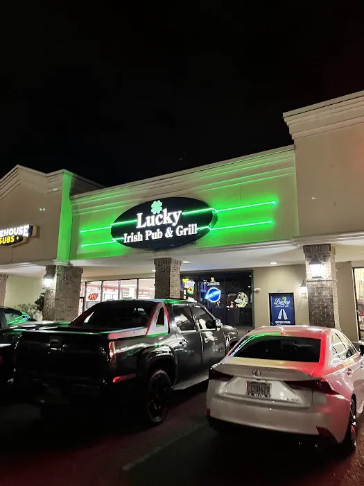 Lucky - Irish Pub & Grill 8