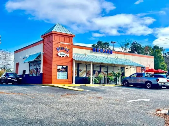 Benja's Thai & Sushi Restaurant 7
