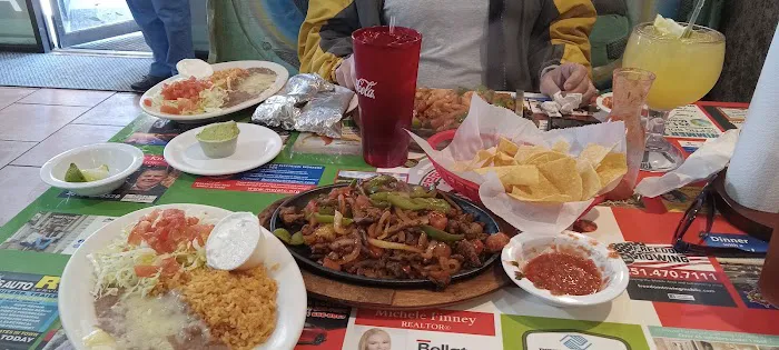 El Giro Mexican Restaurant 4