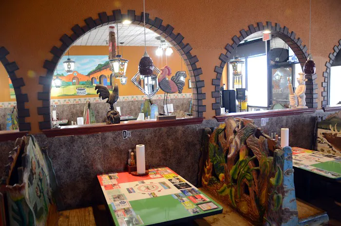 El Giro Mexican Restaurant 8
