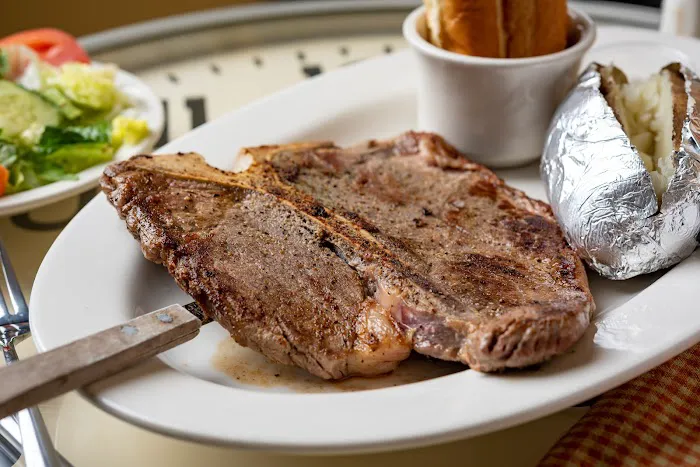 Time To Eat Café 1