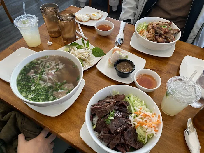 Pho Saigon III 6