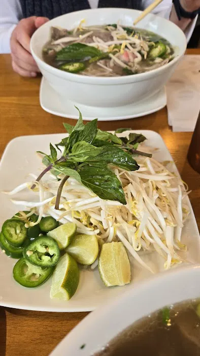 Pho Saigon III 4