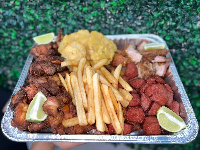 Sabor Caribeño Restaurant 6