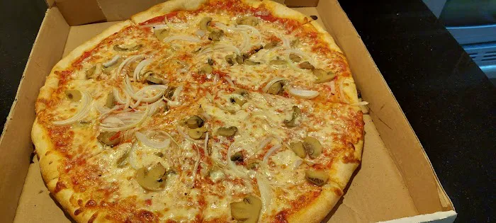 La Rustica Trattoria 4