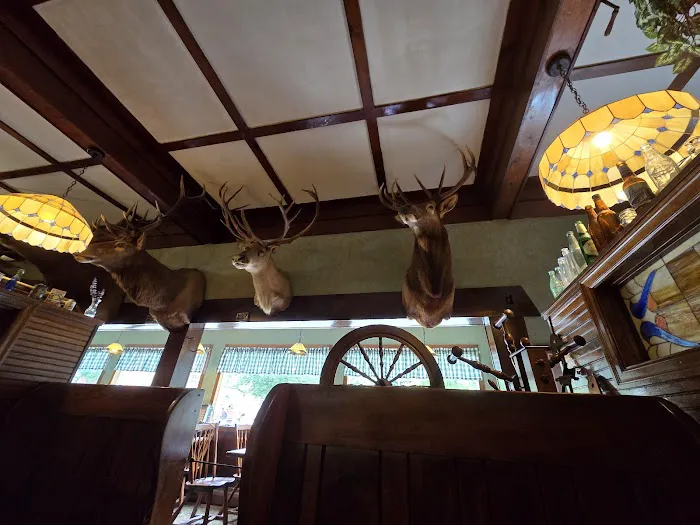 McDonnell's Restaurant 7